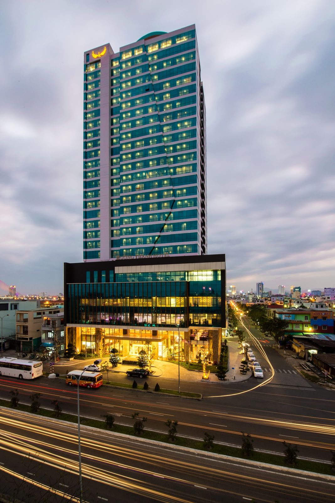 HSuites Riverside Hotel and Apartment