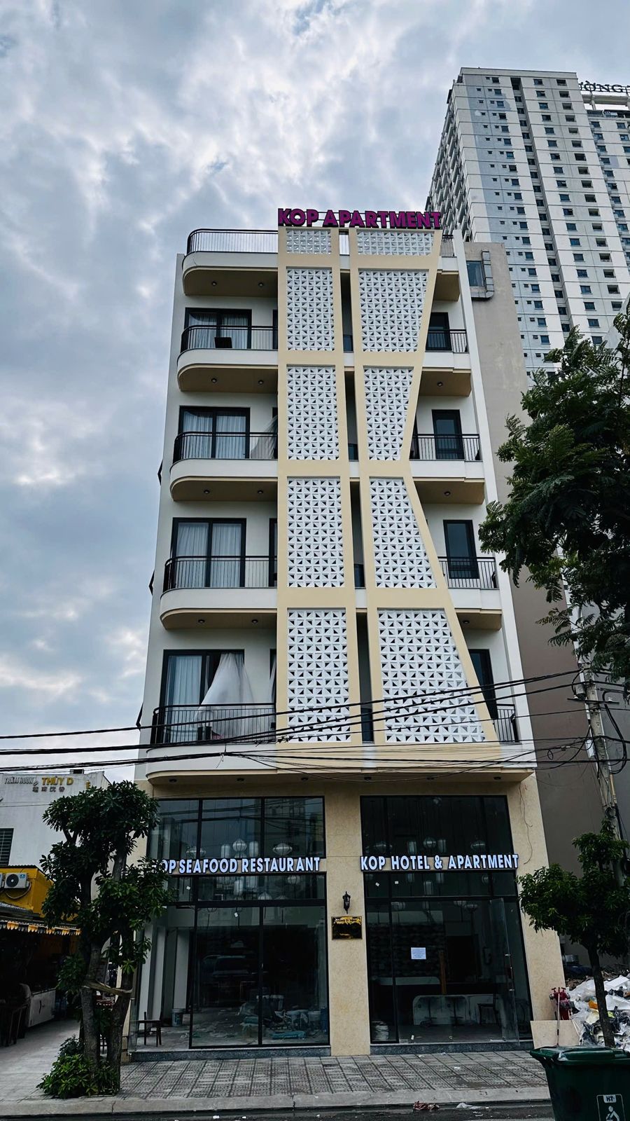 Kop Hotel & Apartments