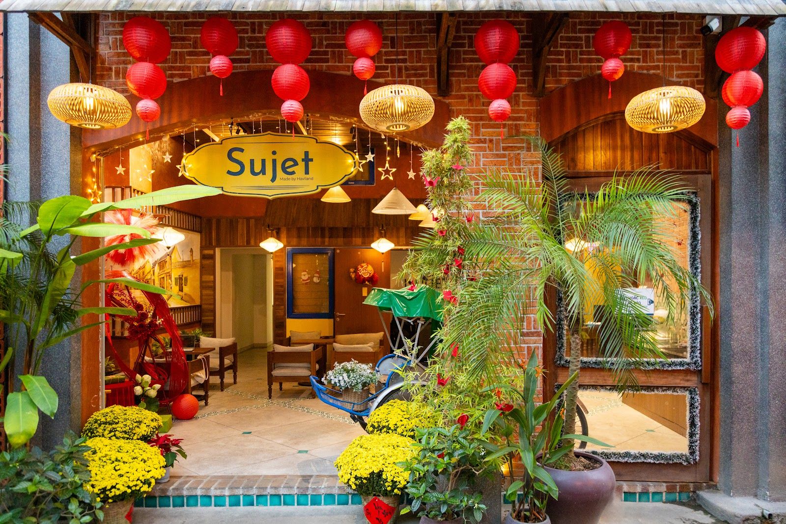 KHANG HOMESTAY
