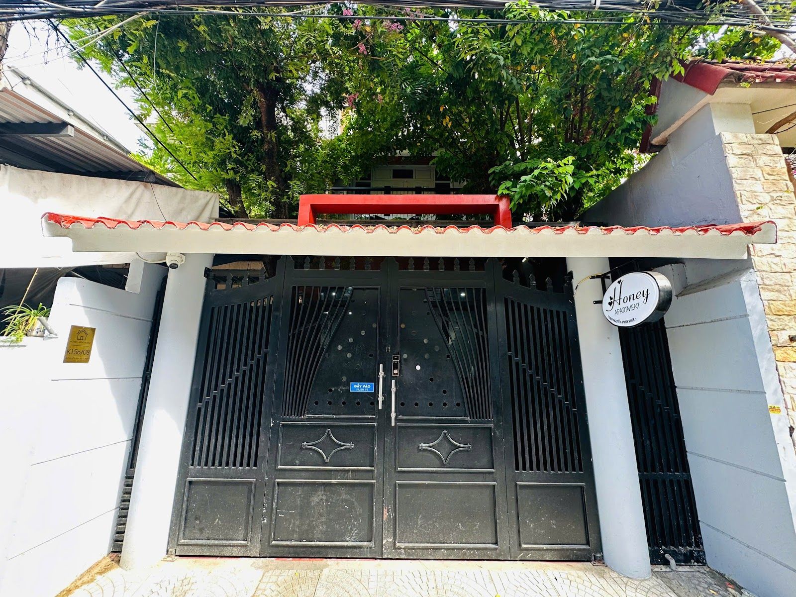Honey Apartment