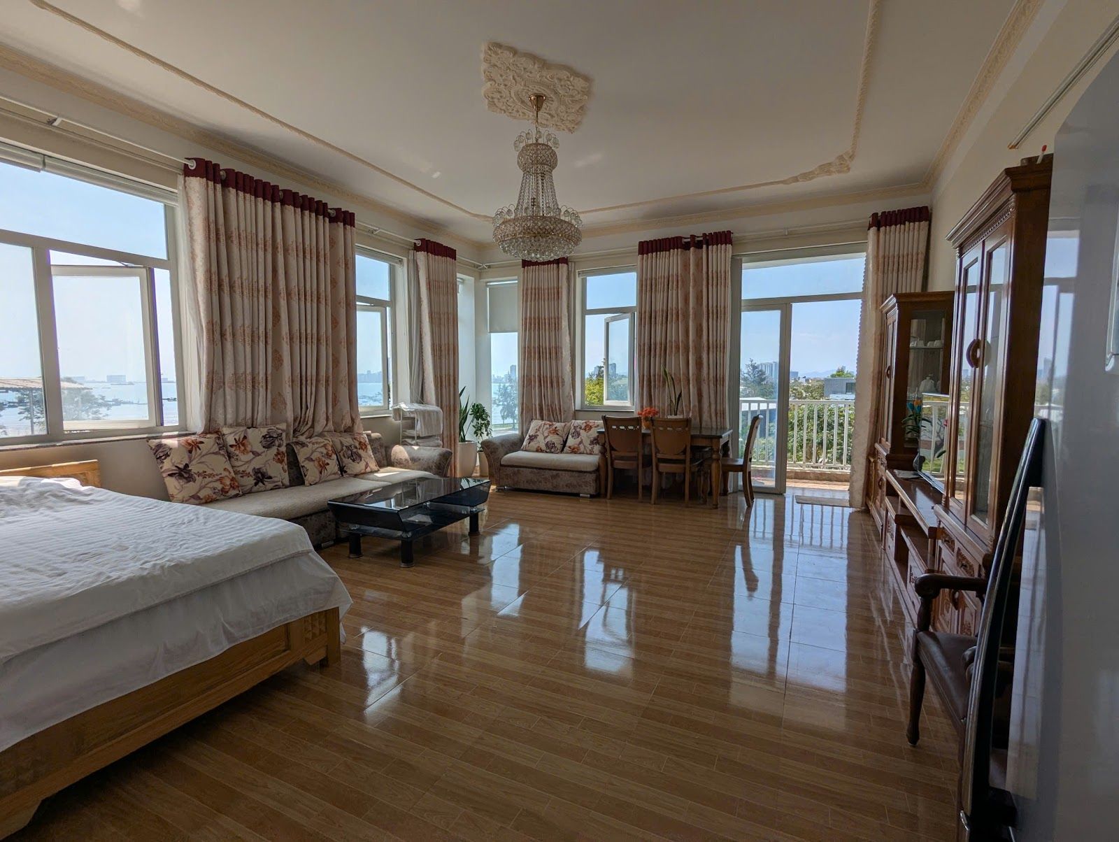Ha Apartment