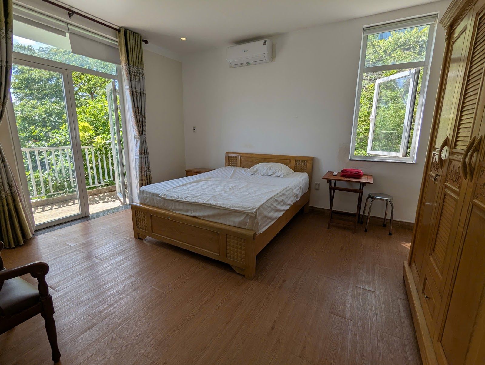 Ha Apartment