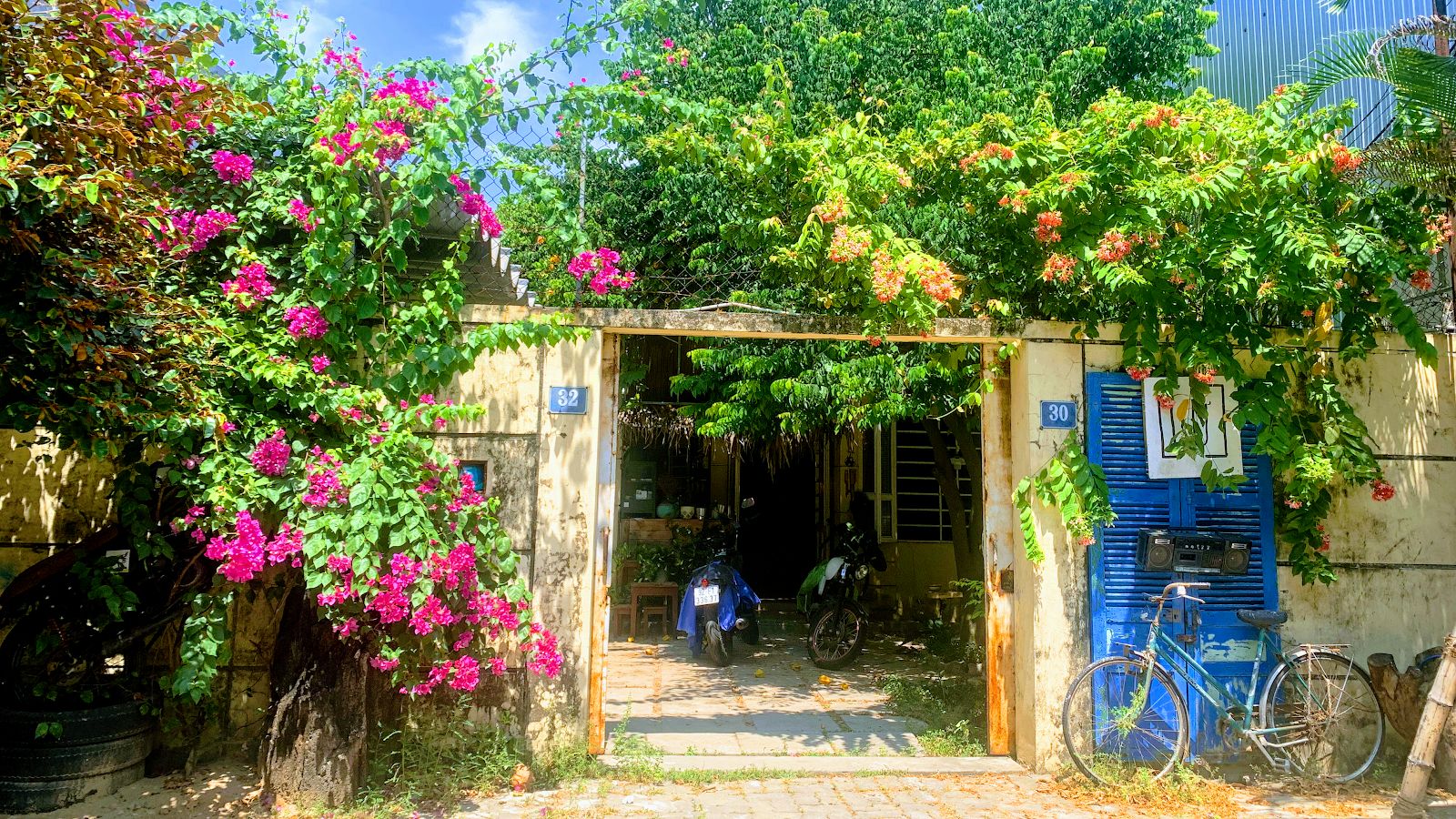 Lữ Cafe & Bar