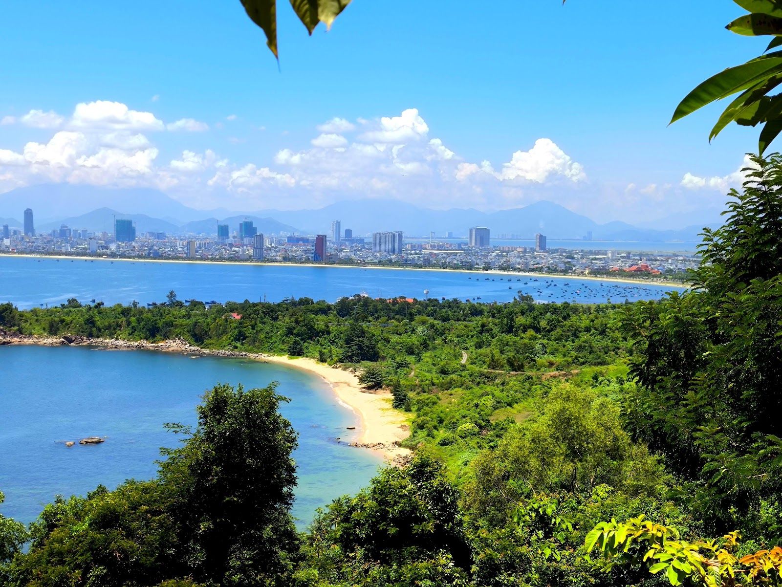 Bãi biển Sơn Trà