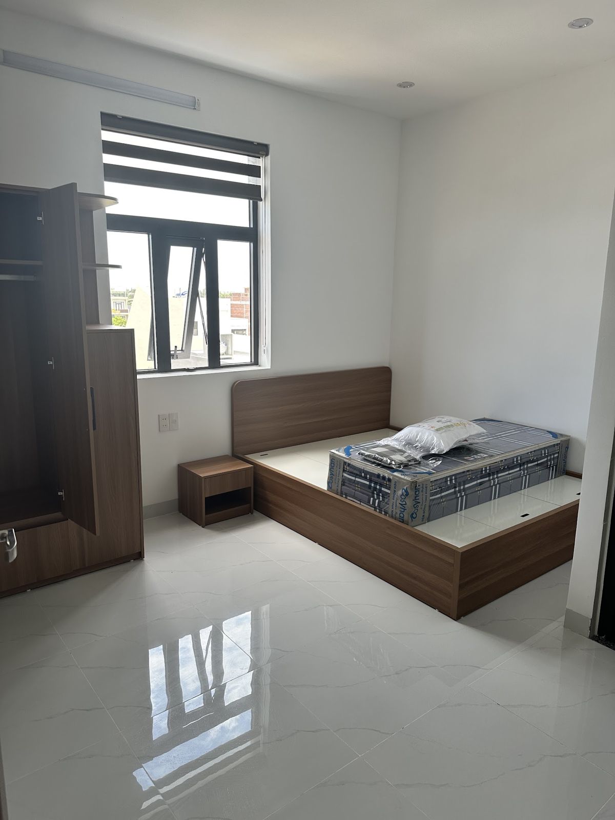 SH APARTMENT