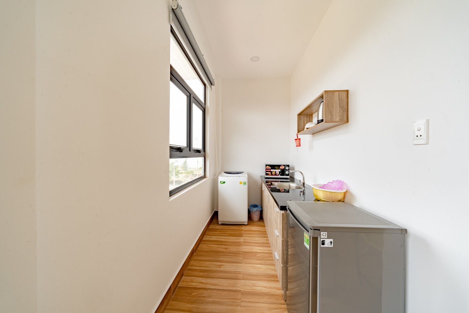 T House and Apartment