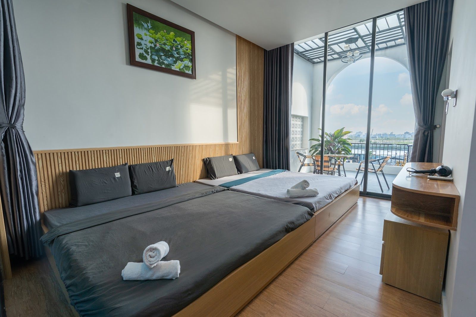 Corgi 4BR Pool Villa Danang