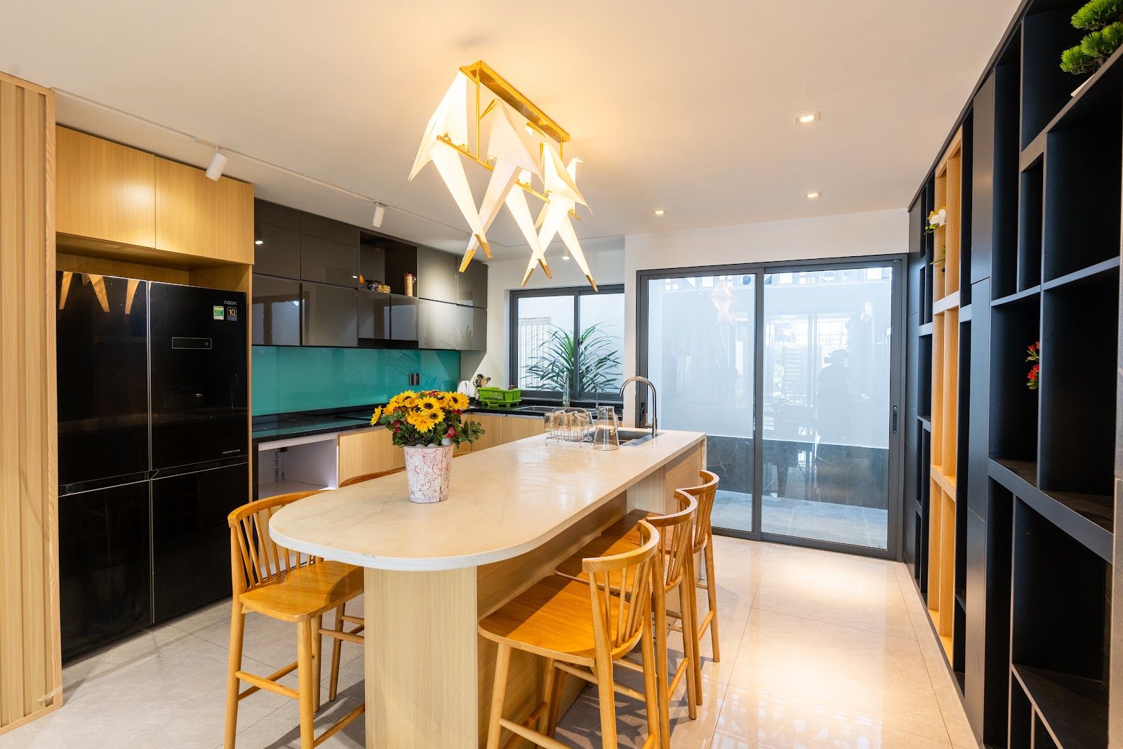 Corgi 4BR Pool Villa Danang