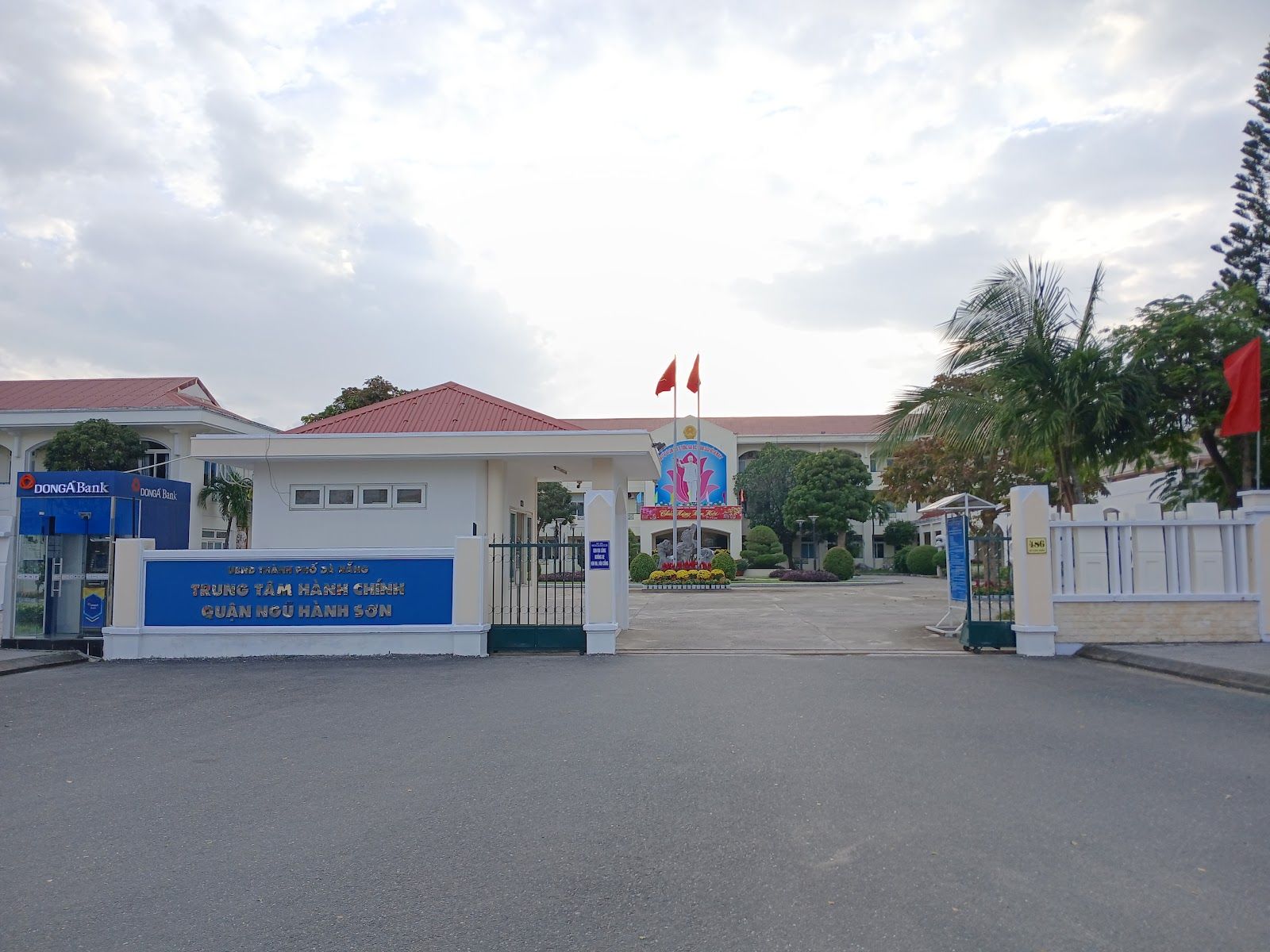 People's Committee of Ngũ Hành Sơn Ward