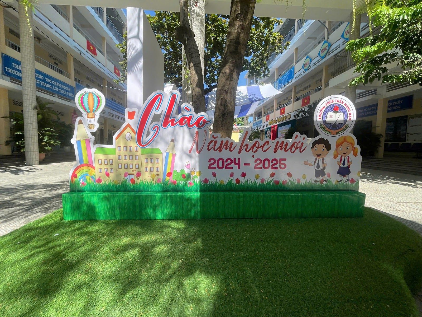 Company Limited Advertising Service - Electronic colorful