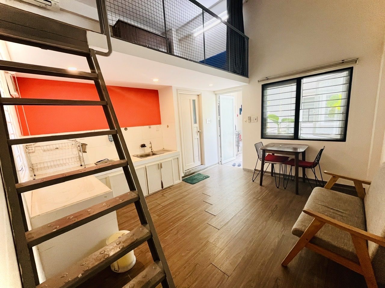 34/11 Thi Sach Apartment