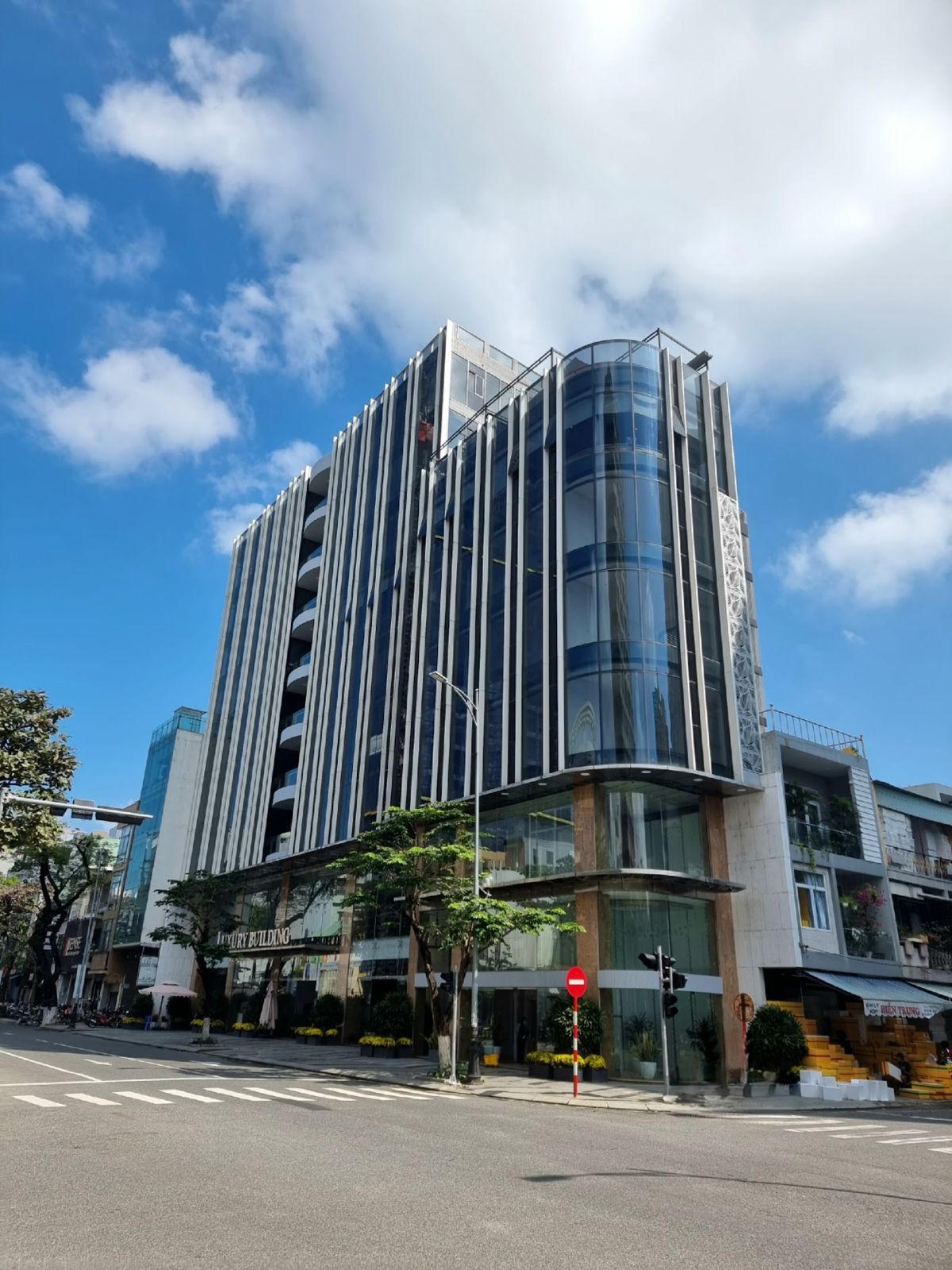 Tòa nhà Luxury Building Đà Nẵng