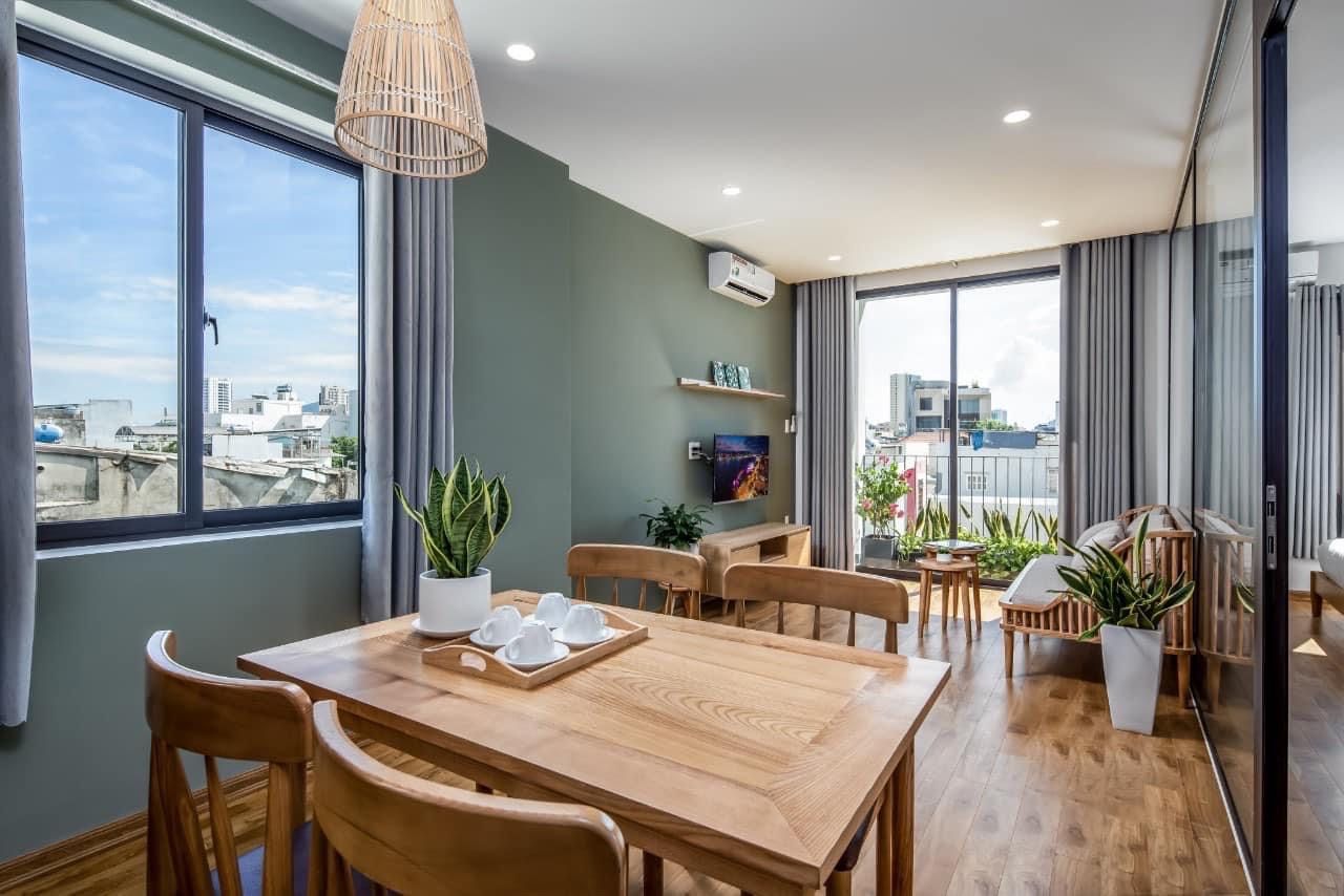 The Em Apartment