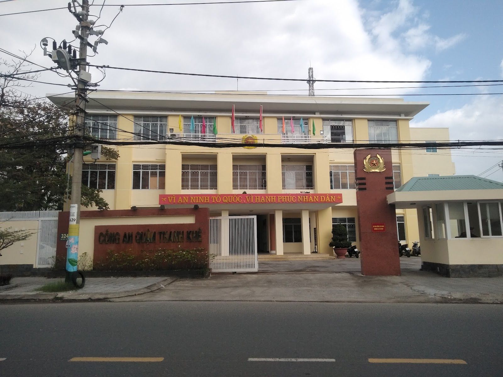 Thanh Khe District Police