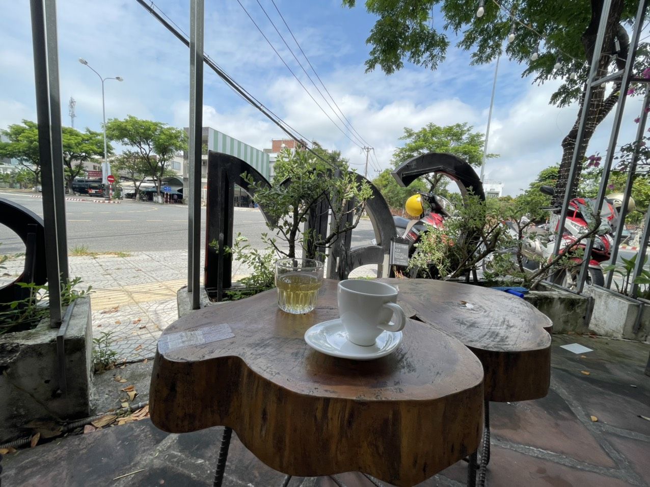 T.CAM COFFEE