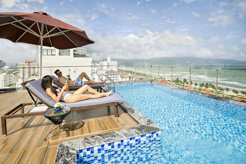 Menora Grand Hotel