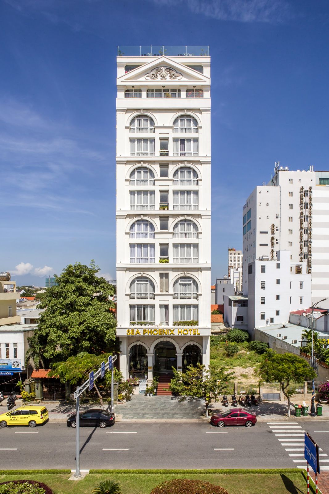 Sun River Hotel and Apartment