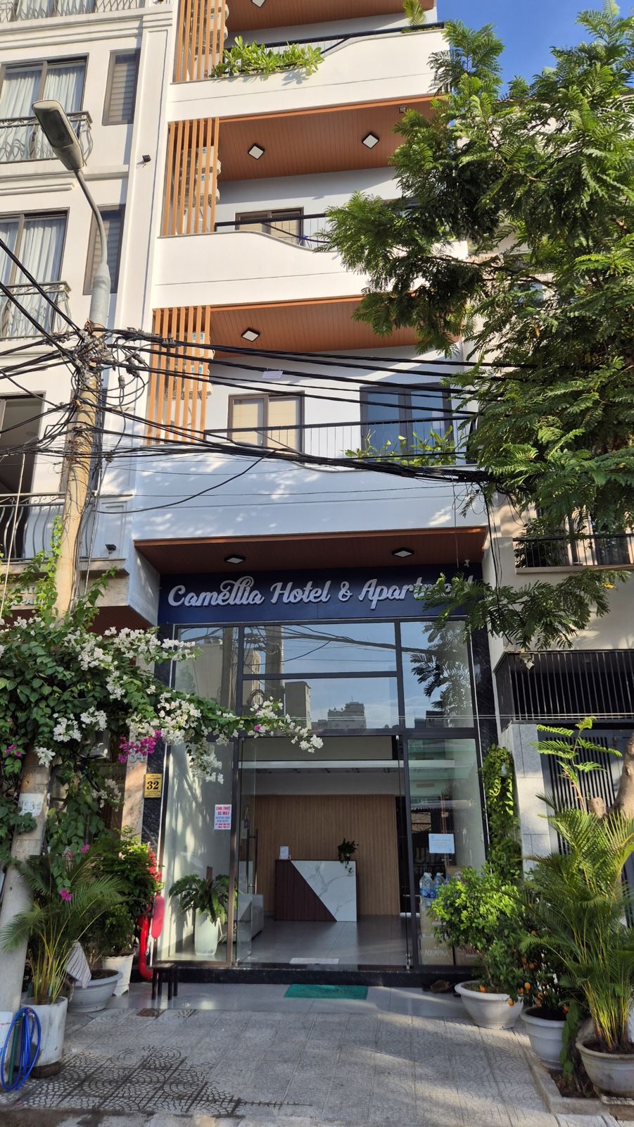 Camellia Hotel & Apartment