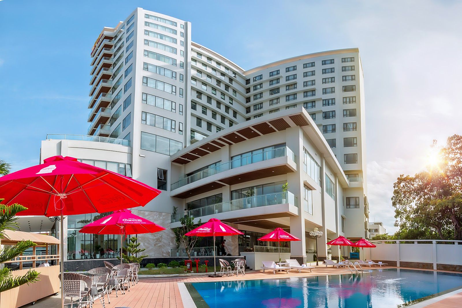 OASIS Hotel & Apartment