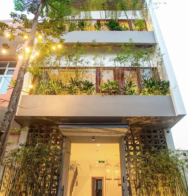 SHEEP'S HOME APARTMENTS - MY KHE BEACH DA NANG