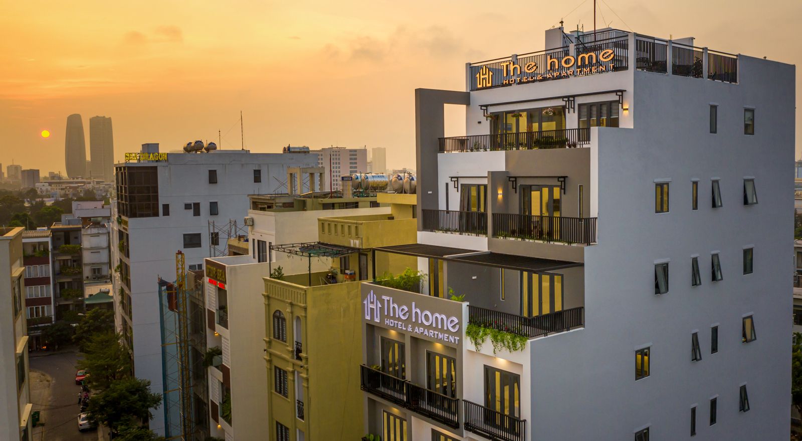 The Home Hotel & Apartment