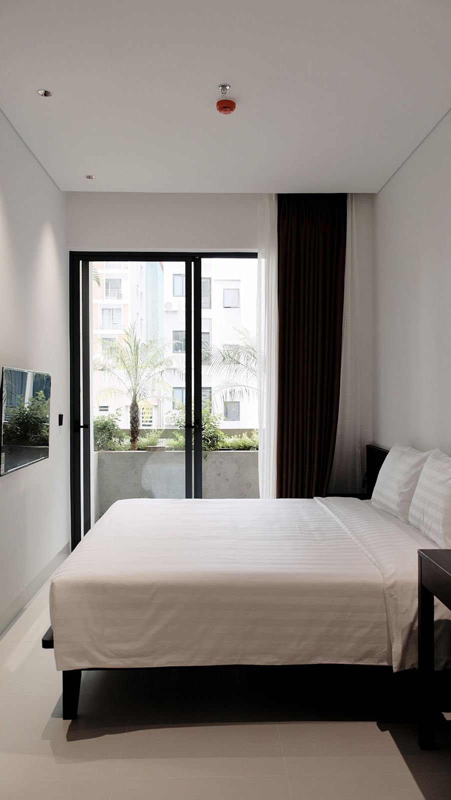 Domus Apartment