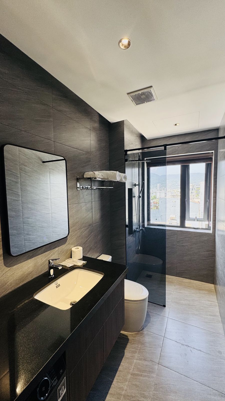 CHAU APARTMENT 3